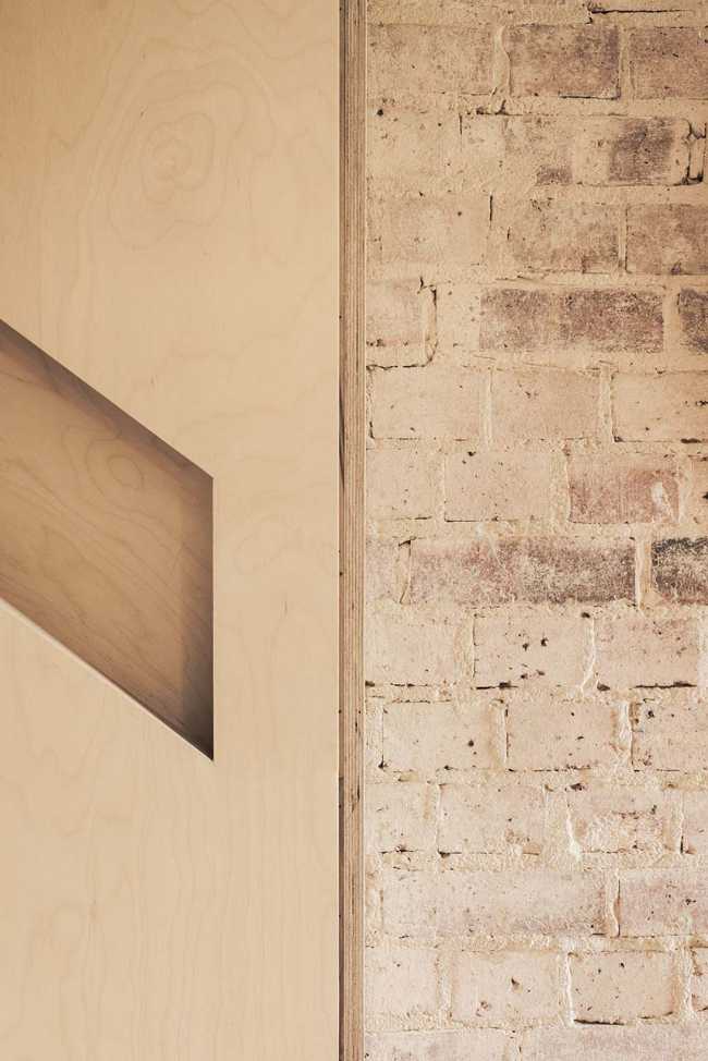 Restyling of a Maisonette in Notting Hill. Design for a physical experience of space