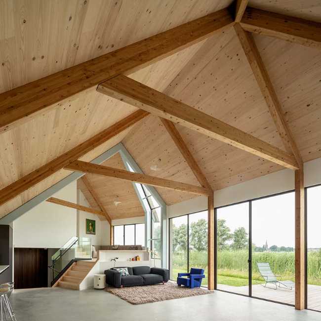 Discover how an amazing fissure transforms the original structure - Dike House