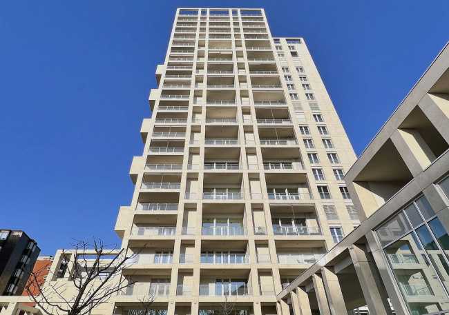 Balaustre per l'Architettura contemporanea. Vetro e profili di design nel progetto Torre Milano: 23 piani di smart building ad alte prestazioni