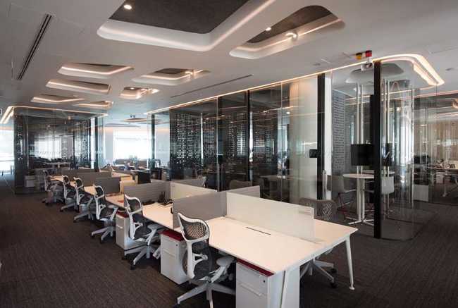 Oficinas de Cushman & Wakefield en Ciudad de México. Un mar de diseño en un interior fluido y dinámico