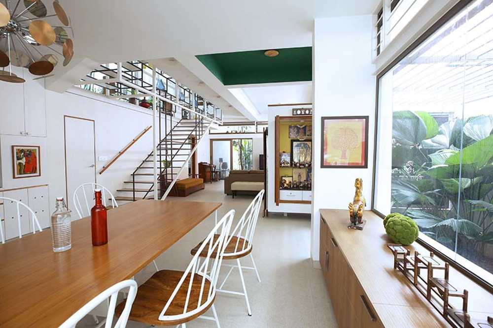 Aadyam. A variegated and generous house that embraces polarity