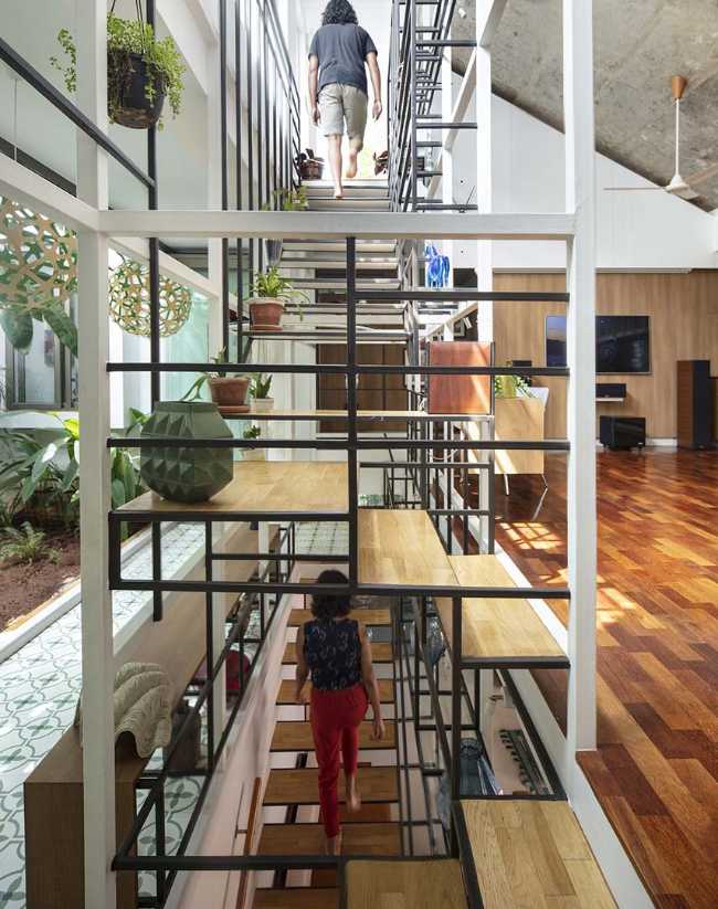 Aadyam. A variegated and generous house that embraces polarity