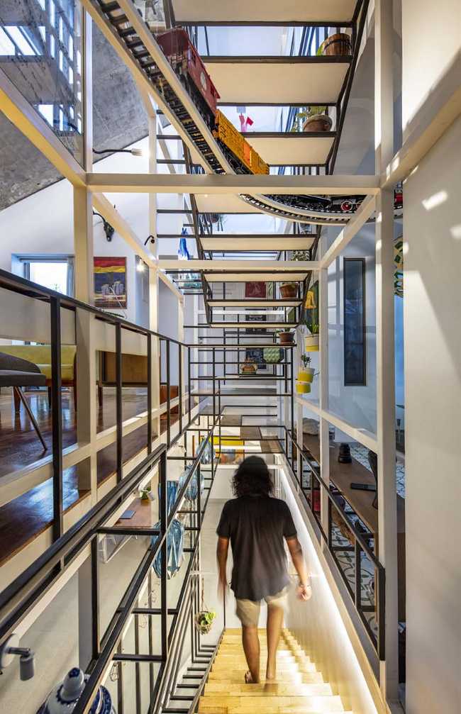 Aadyam. A variegated and generous house that embraces polarity