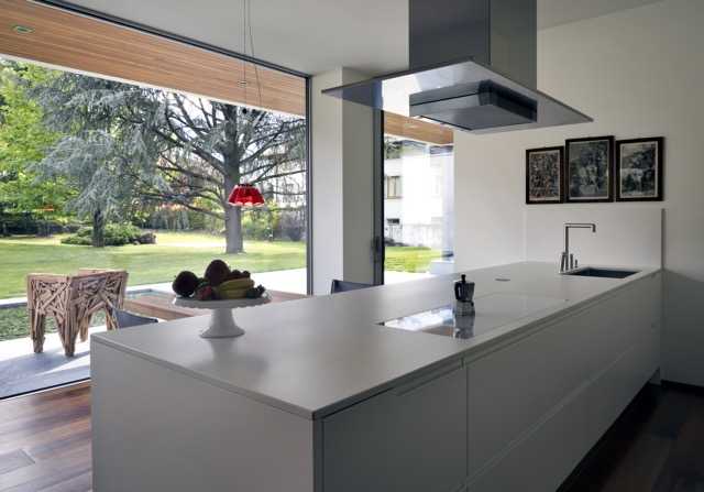 Villa GEEF ad un unico livello per proiettare la vista sui vigneti e il parco