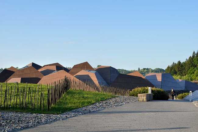 Termalija Family Wellness inspirado en las estructuras vernáculas