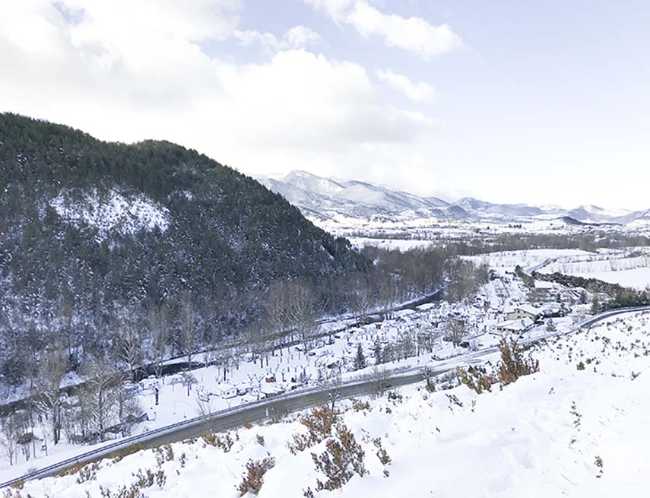 CB17 weekend retreat with sustainable and prefabricated design