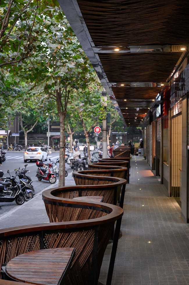 Mengxi Food Market by Julu Foods Group. A market as a warm space for the citizens of Shanghai