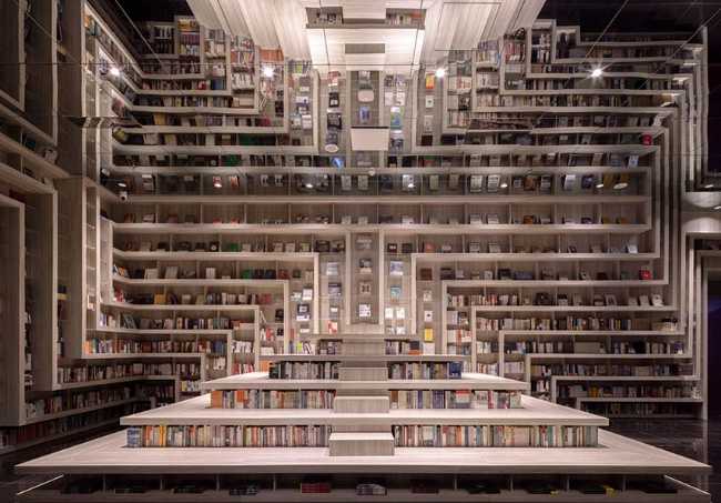 Taiyuan FAB Cinema and Zhongshuge Bookstore. A cross-brand project for the rebirth of film and book culture