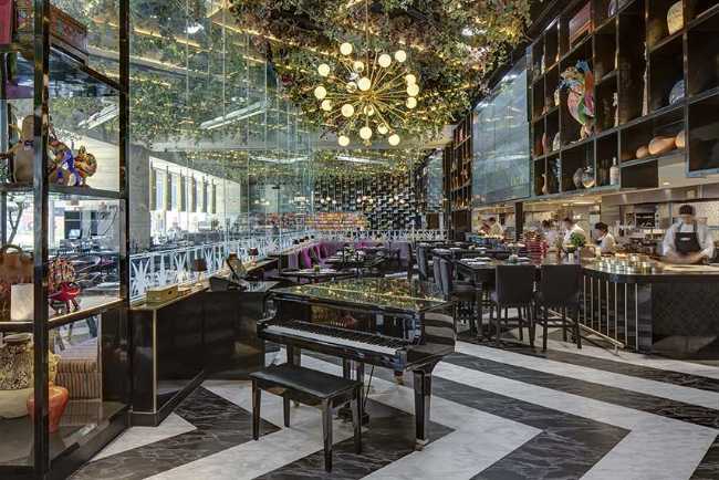 Exhibition of art objects, design, and open spaces for Cantina La No. 20 in Mexico City