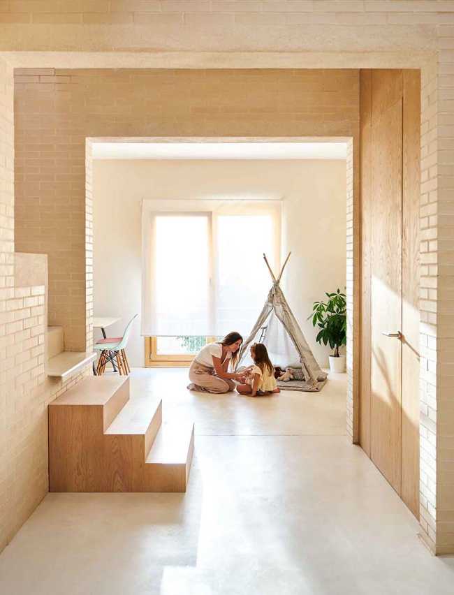 Fluidità spaziale, funzionalità e stile fusi insieme per dar vita a Casa Mariela