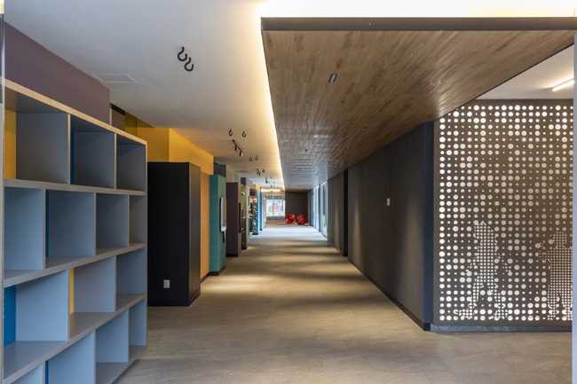 Restyling of a School in Mexico City. CimOrt Laboratories and Corridor