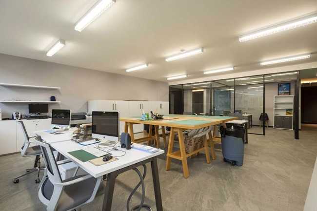 Restyling of a School in Mexico City. CimOrt Laboratories and Corridor