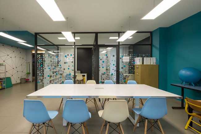 Restyling of a School in Mexico City. CimOrt Laboratories and Corridor