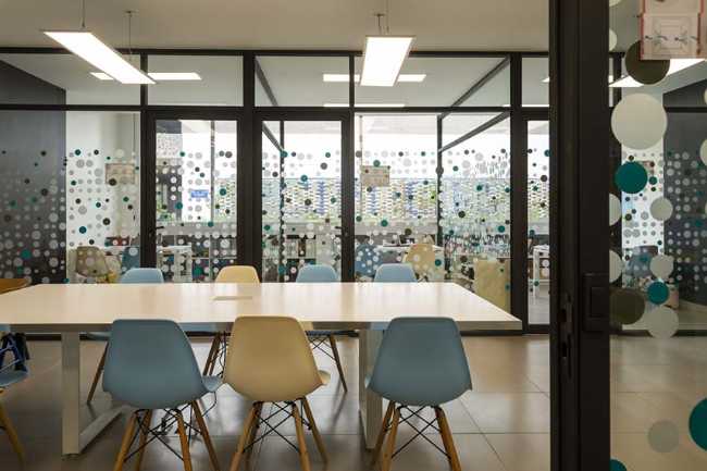 Restyling of a School in Mexico City. CimOrt Laboratories and Corridor