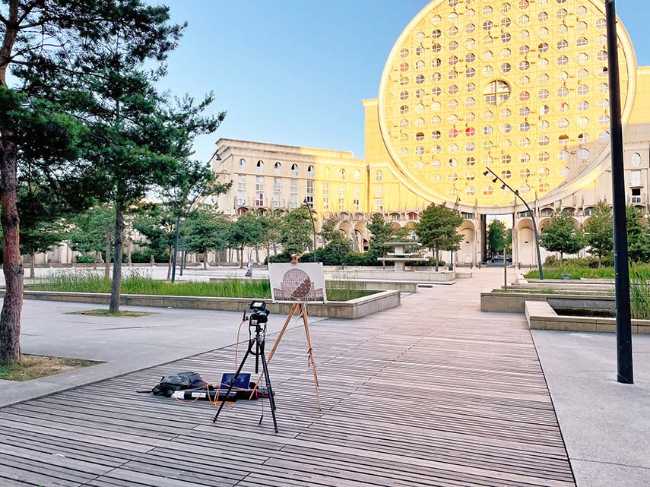 Impossible Street Art. What would artists create if they had no limits?