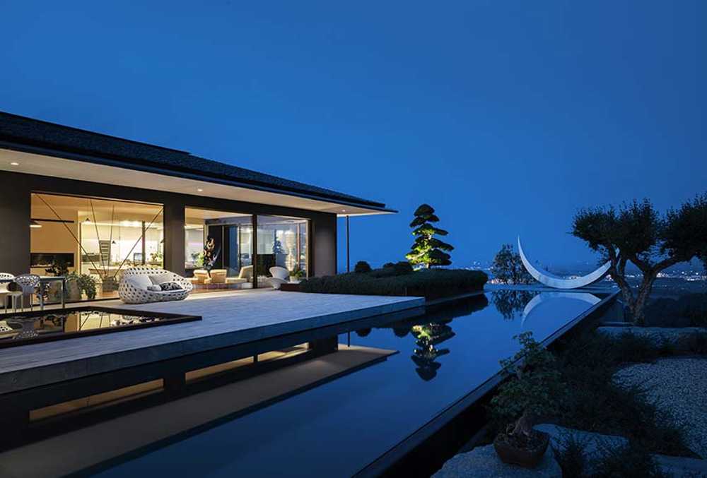 Villa IE, the ever-changing architecture by nature