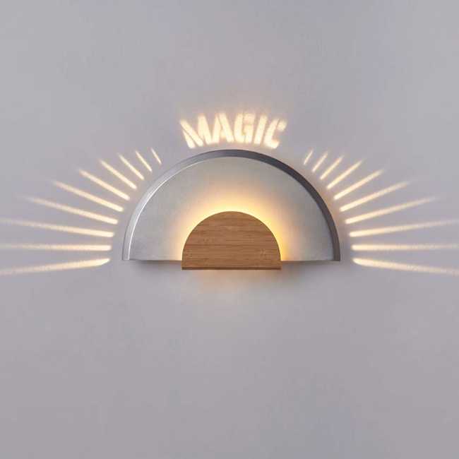 Scrivere con la luce per creare l'esperienza magica di PersonaLight