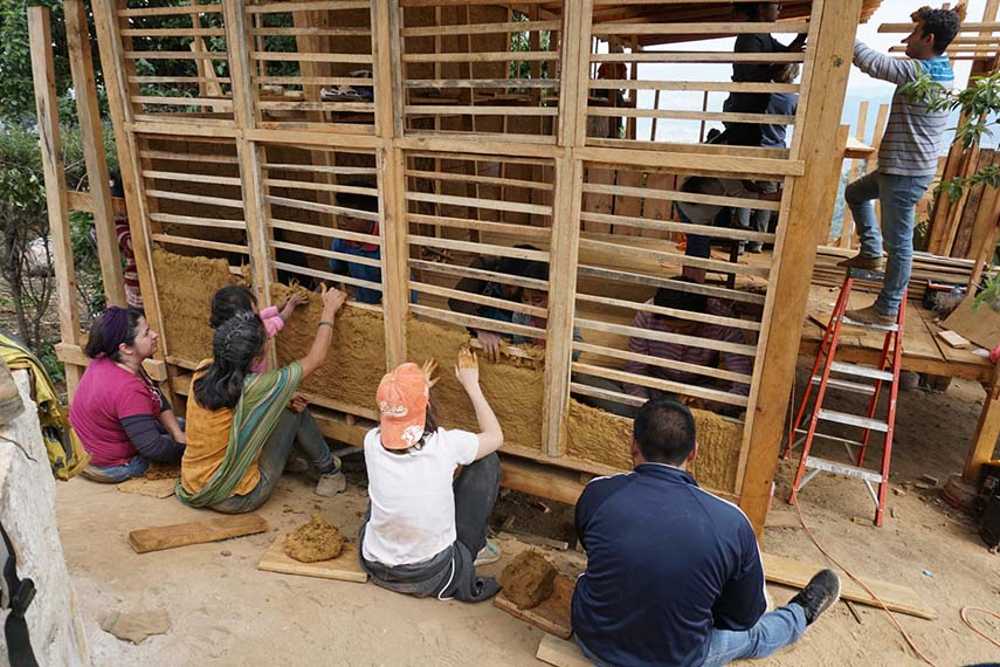 ECLA Wool Dyeing and Spinning Workshop to strengthen community bonds through beauty and work