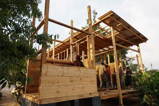 ECLA Wool Dyeing and Spinning Workshop to strengthen community bonds through beauty and work