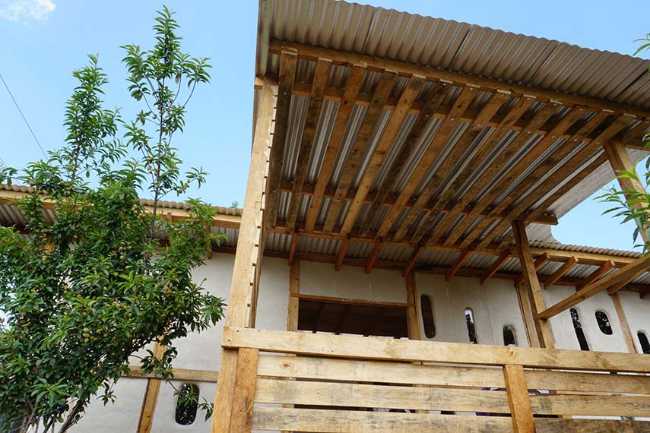 ECLA Wool Dyeing and Spinning Workshop to strengthen community bonds through beauty and work