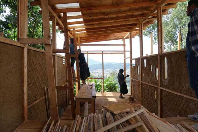 ECLA Wool Dyeing and Spinning Workshop to strengthen community bonds through beauty and work