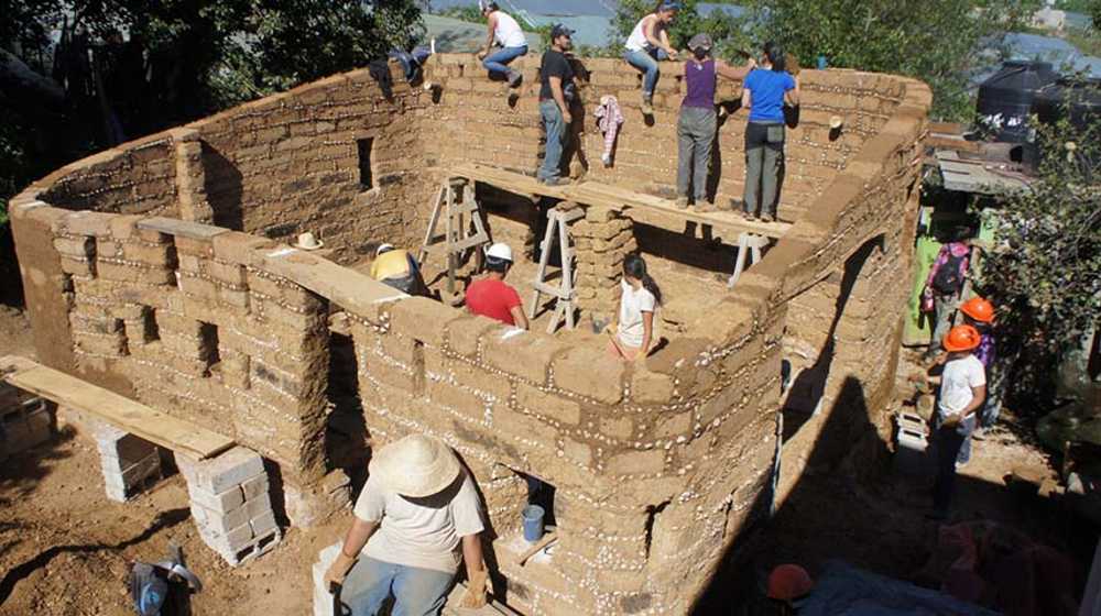 New kitchen-laboratory building for the Cooperative Mujeres Sembrando la Vida: a participatory and sustainable design