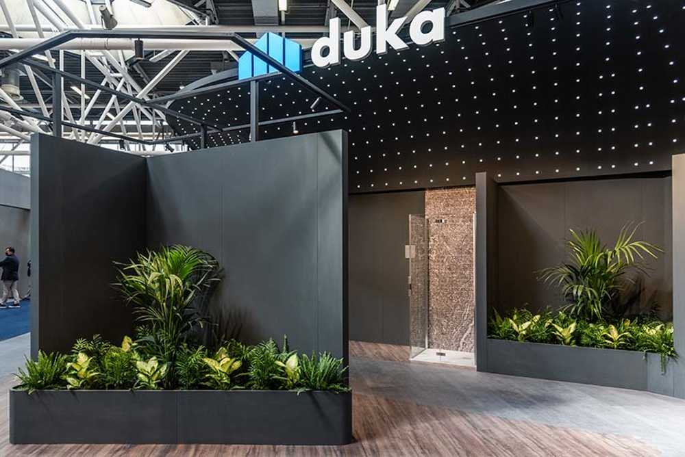Stand Duka au Cersaie de Bologne. Concept sur l'art de l'eau pour un parcours sensoriel