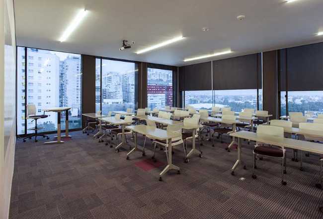 Collegio dell'Immagine Pubblica di Città del Messico. Un edificio di alto livello per una scuola unica al mondo