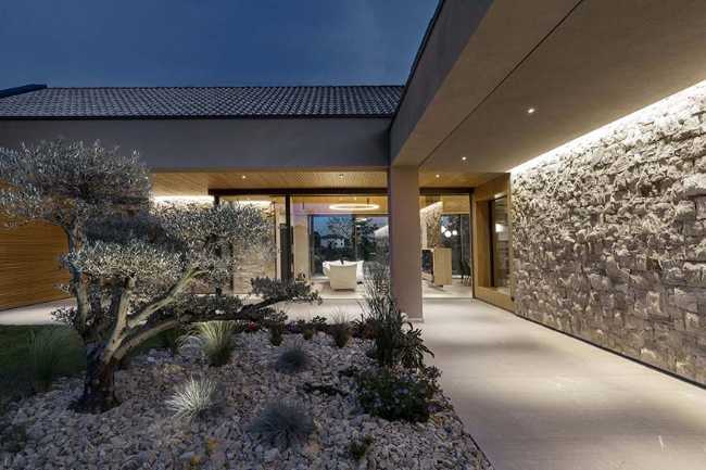 Maison pour les réunions familiales dans un havre de paix. Échapper au quotidien aux