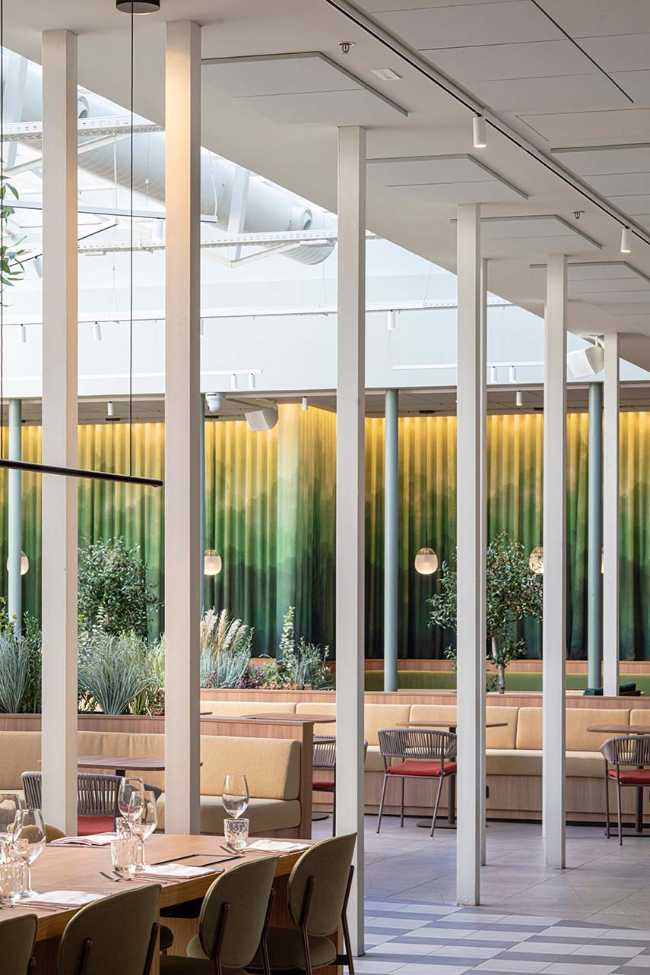 Hotel Plaza in Barcelona unveils a new bar and the Simultaneo Restaurant open to the entire city