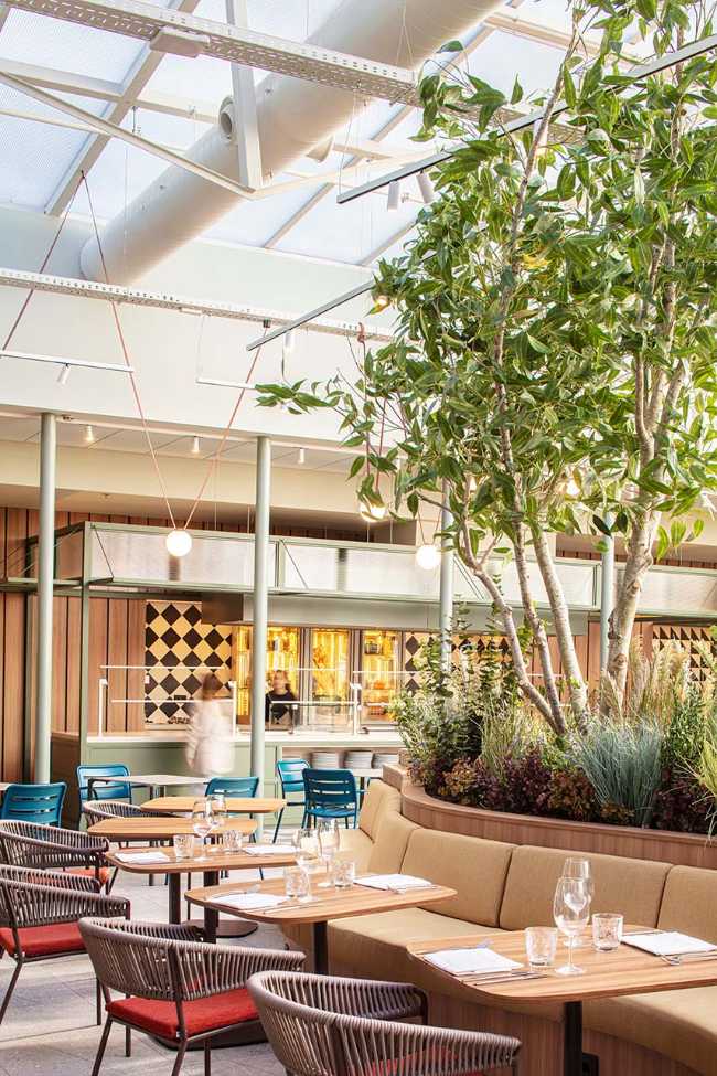 Hotel Plaza in Barcelona unveils a new bar and the Simultaneo Restaurant open to the entire city