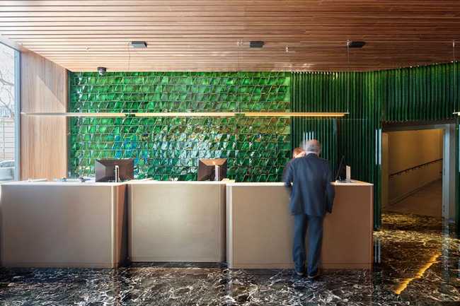 Hotel Plaza in Barcelona unveils a new bar and the Simultaneo Restaurant open to the entire city