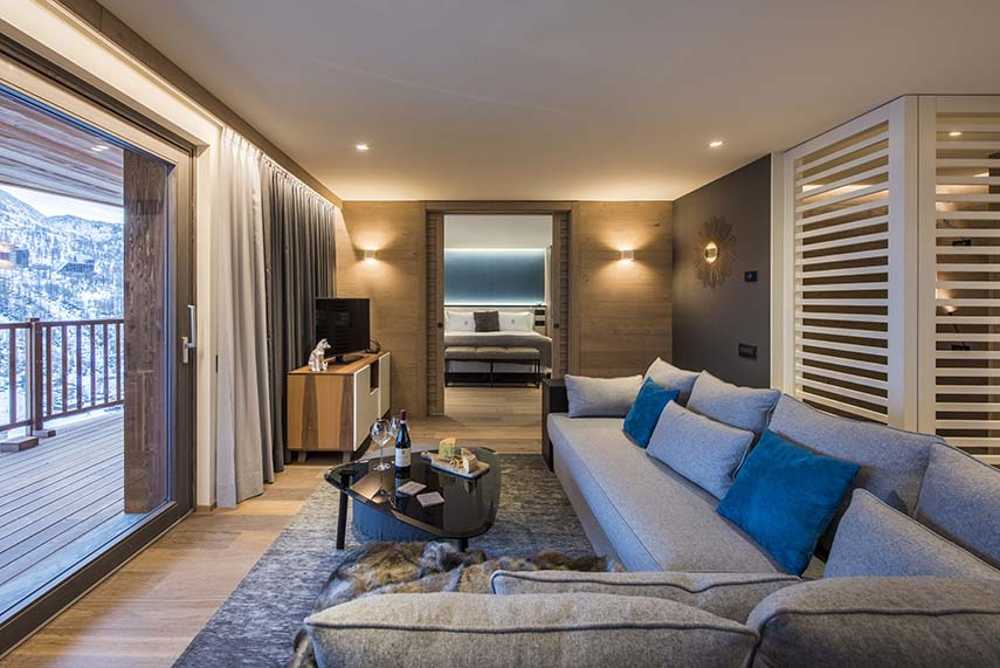 Progetti ad alta quota. L’hotel Principe delle Nevi emerge dalla montagna e accoglie i visitatori nel massimo confort