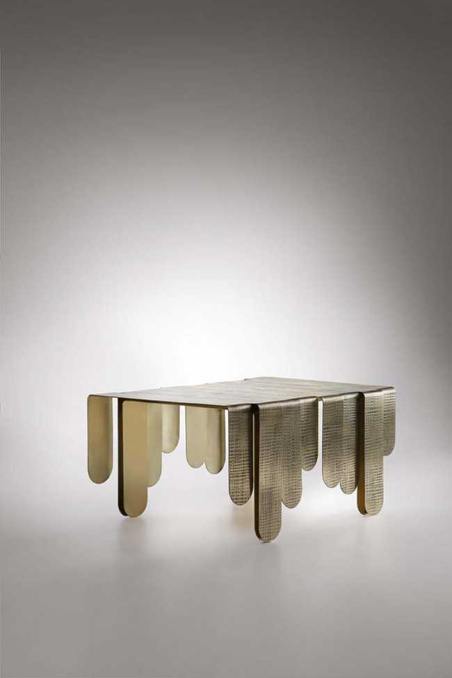 Xilo. A design coffee table as a sculpture that enhances craftsmanship and material