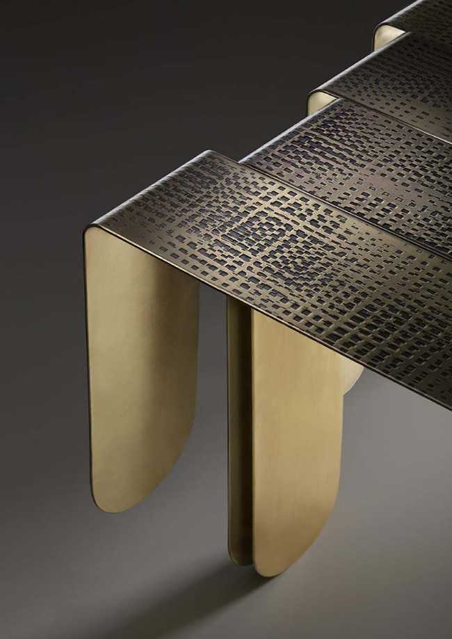 Xilo. A design coffee table as a sculpture that enhances craftsmanship and material