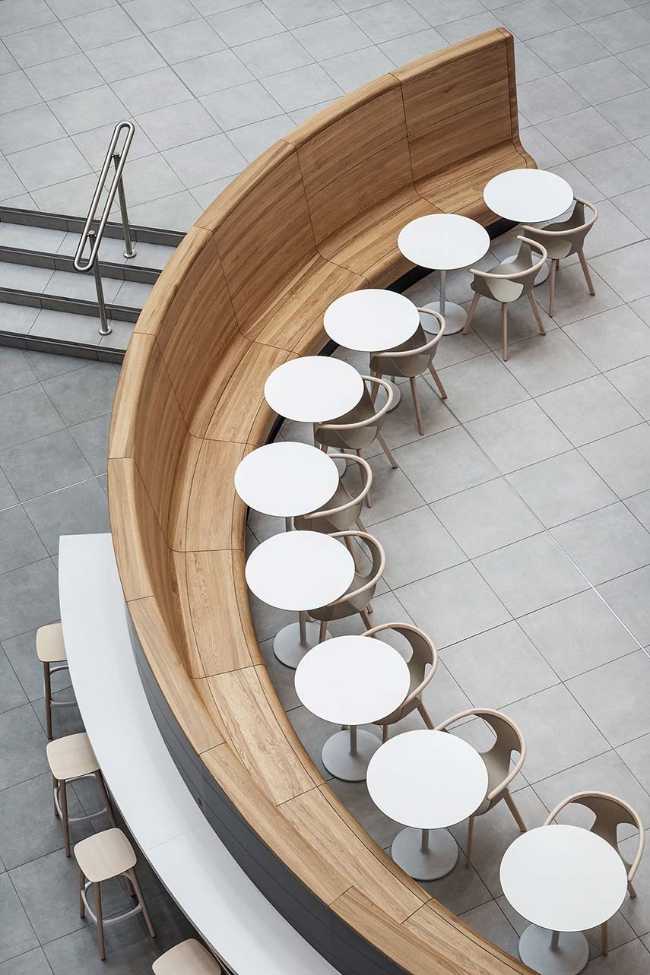 Food&Friends by Westend, la Cour de nourriture écologique à l'intérieur du CC