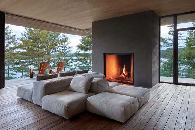 Muskoka Cottage. Abitazione familiare multi-generazionale dalla natura organica interconnessa al paesaggio