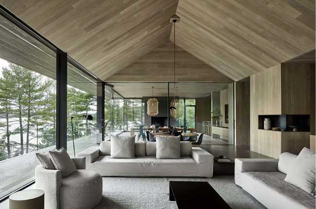 Muskoka Cottage. Abitazione familiare multi-generazionale dalla natura organica interconnessa al paesaggio