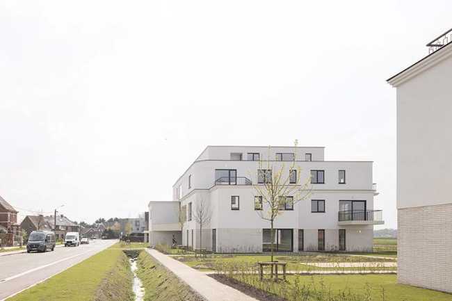 Heerweg Residential Buildings. Twenty-eight housing units in two dynamic volumes