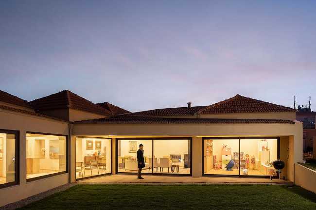 Casa Campo Lindo. Confort y lujo a partir de la recuperación de dos edificios en ruinas