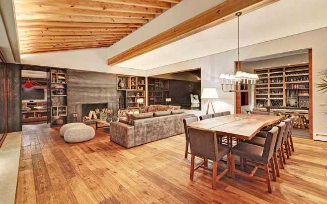 Relaxation among terraces, gardens, and renovated interiors of Casa Las Moras