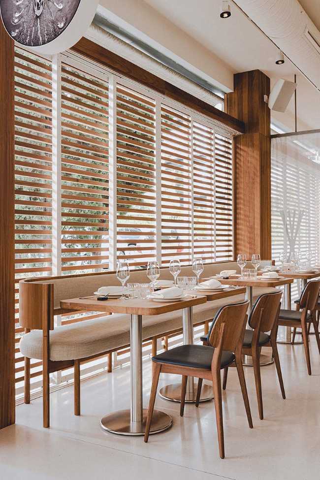 Open Kitchen in La Maruca Restaurant, the Sea in Madrid