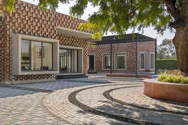 Exploring the relationship of sunlight and structure- The Brick House in New Delhi