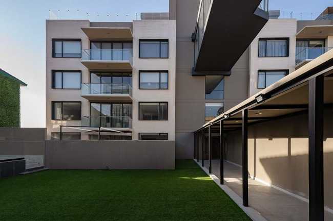 Comfort e luce naturale nel nuovo complesso residenziale Águilas 76