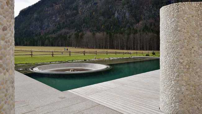 Architecture onirique du boutique hôtel Wellness Plesnik au milieu des sommets alpins