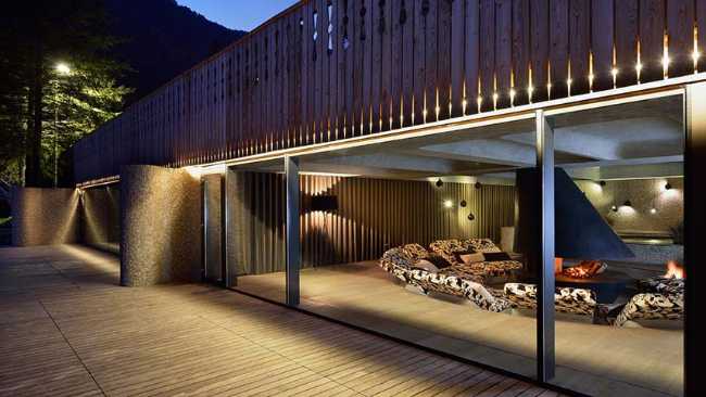 Architecture onirique du boutique hôtel Wellness Plesnik au milieu des sommets alpins