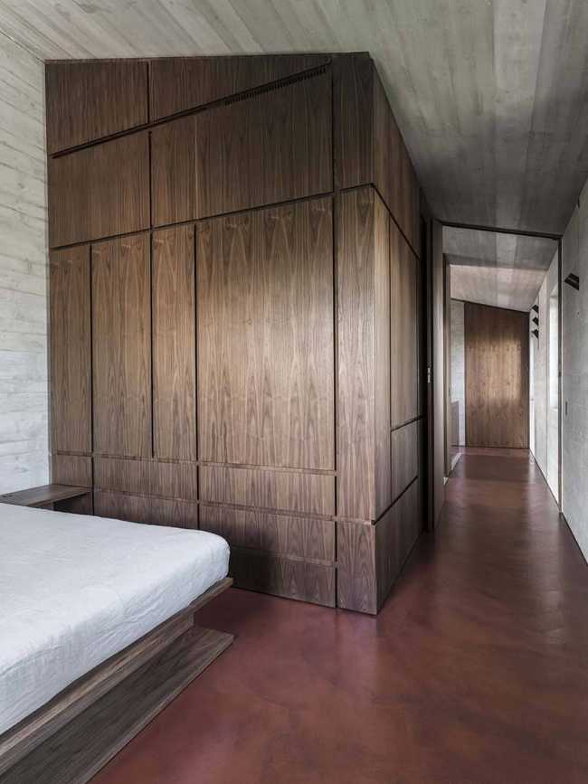 Rigor compositivo y rico programa funcional de la AP House en Urbino