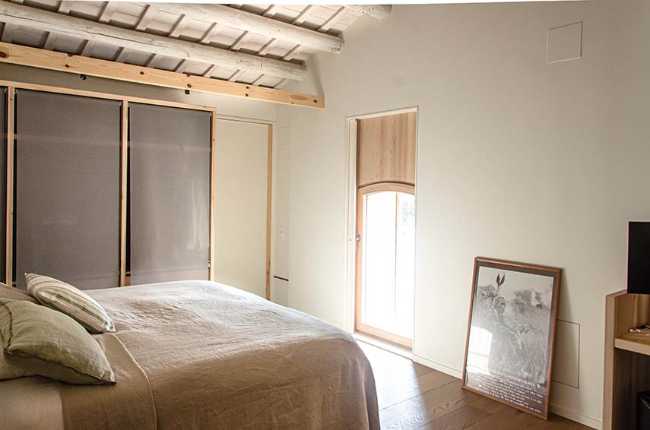 La bellezza rinnovata: una masia rurale diventa un edificio industriale