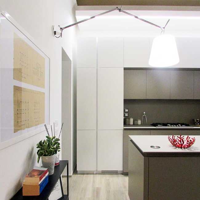 Recuperación del edificio en via Matteotti 189. Líneas puras y frescos