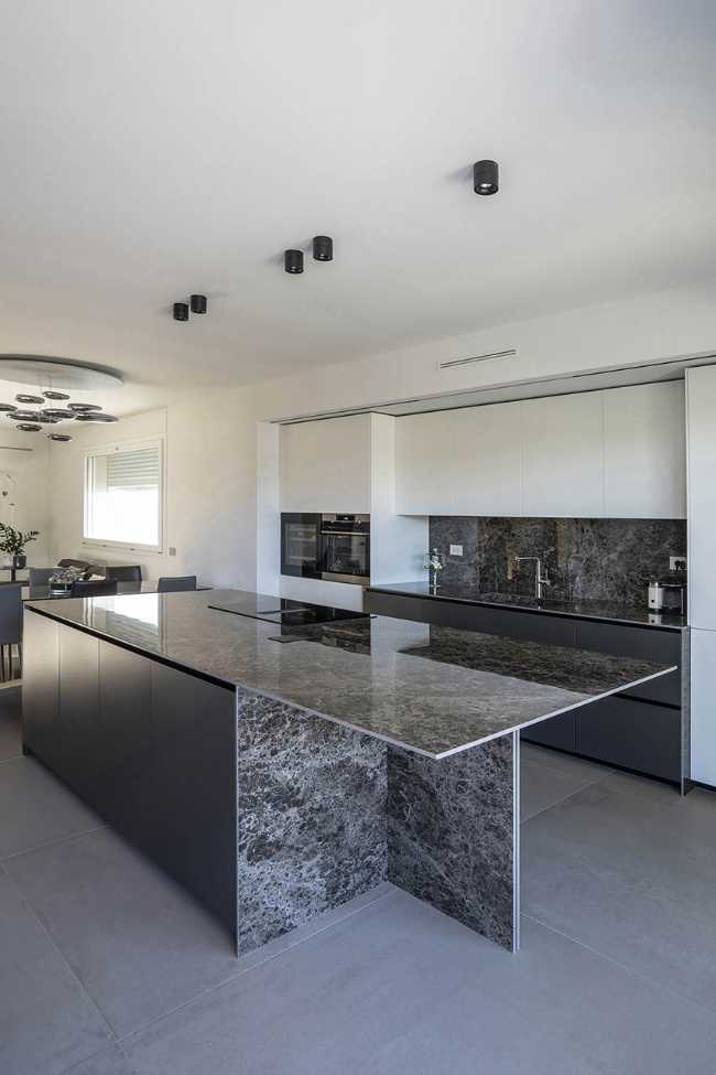 Ristrutturazione attico NB: unire design e paesaggio